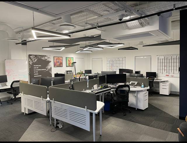 992M² OFFICE TO LET IN LA LUCIA RIDGE